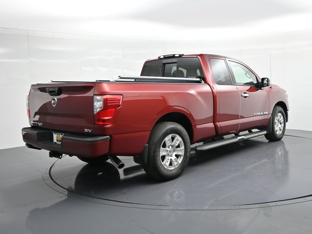 Nissan Titan Vehicle Full-screen Gallery Image 6