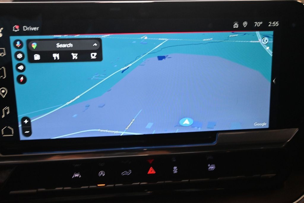GMC Sierra 1500 Vehicle Full-screen Gallery Image 13
