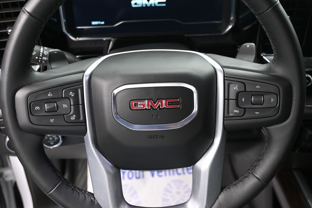 GMC Sierra 1500 Vehicle Full-screen Gallery Image 19