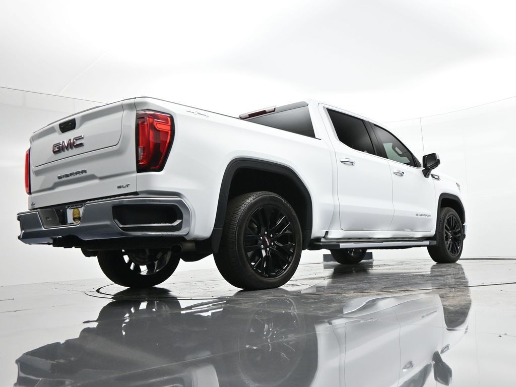 GMC Sierra 1500 Vehicle Full-screen Gallery Image 34