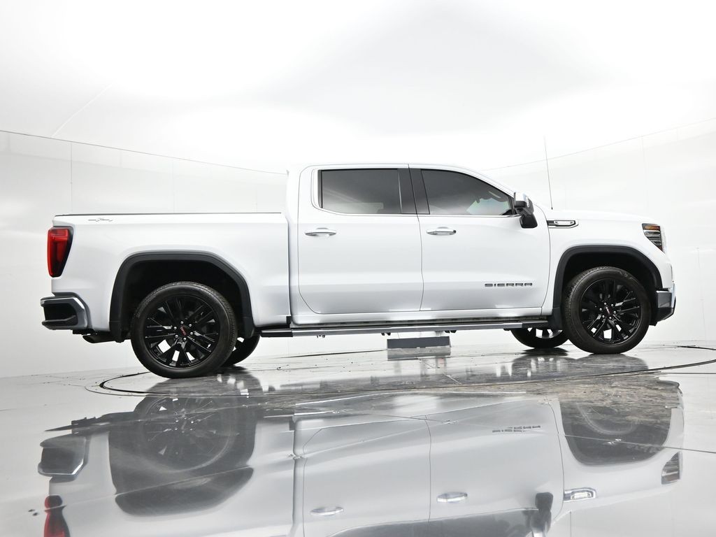 GMC Sierra 1500 Vehicle Full-screen Gallery Image 35