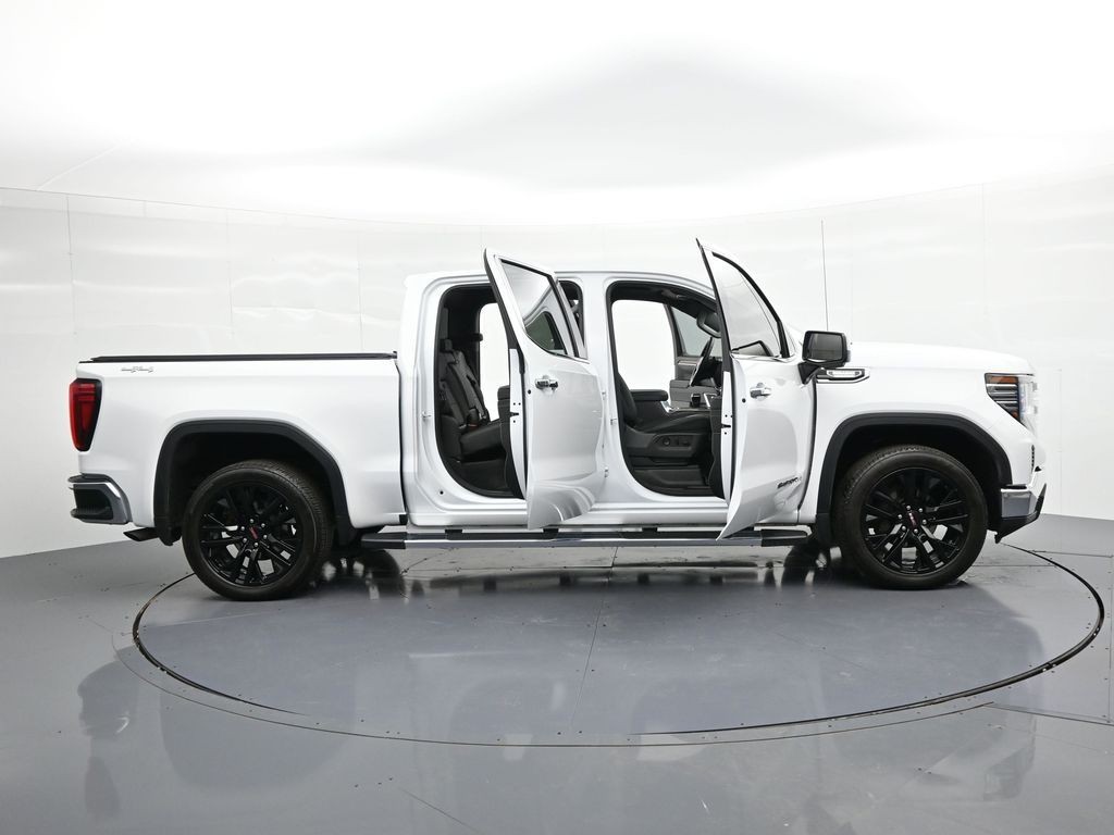 GMC Sierra 1500 Vehicle Full-screen Gallery Image 36