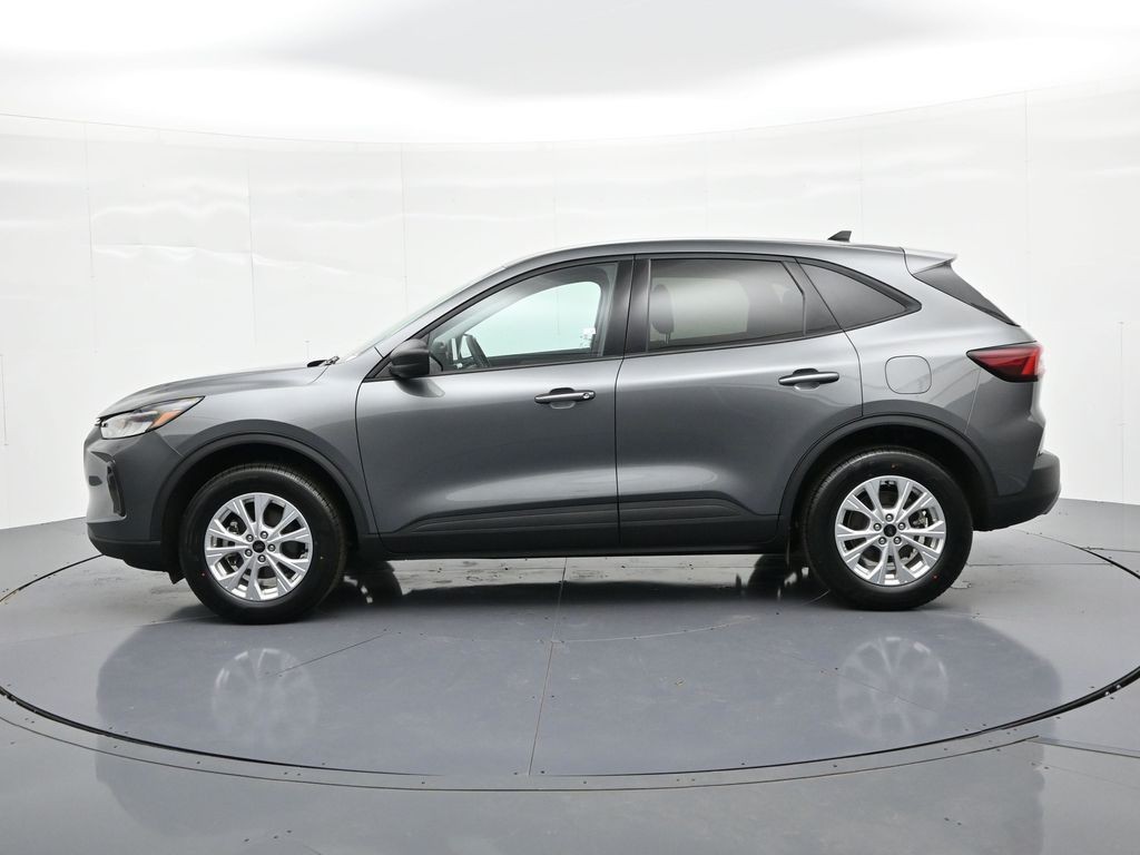 Ford Escape Vehicle Full-screen Gallery Image 09