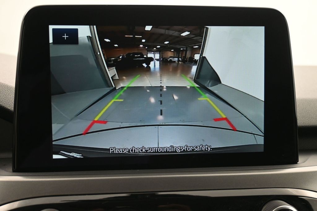 Ford Escape Vehicle Full-screen Gallery Image 12