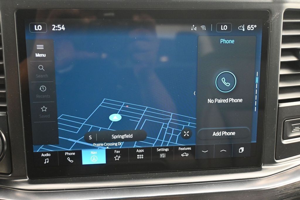 Ford F-350SD Vehicle Full-screen Gallery Image 18