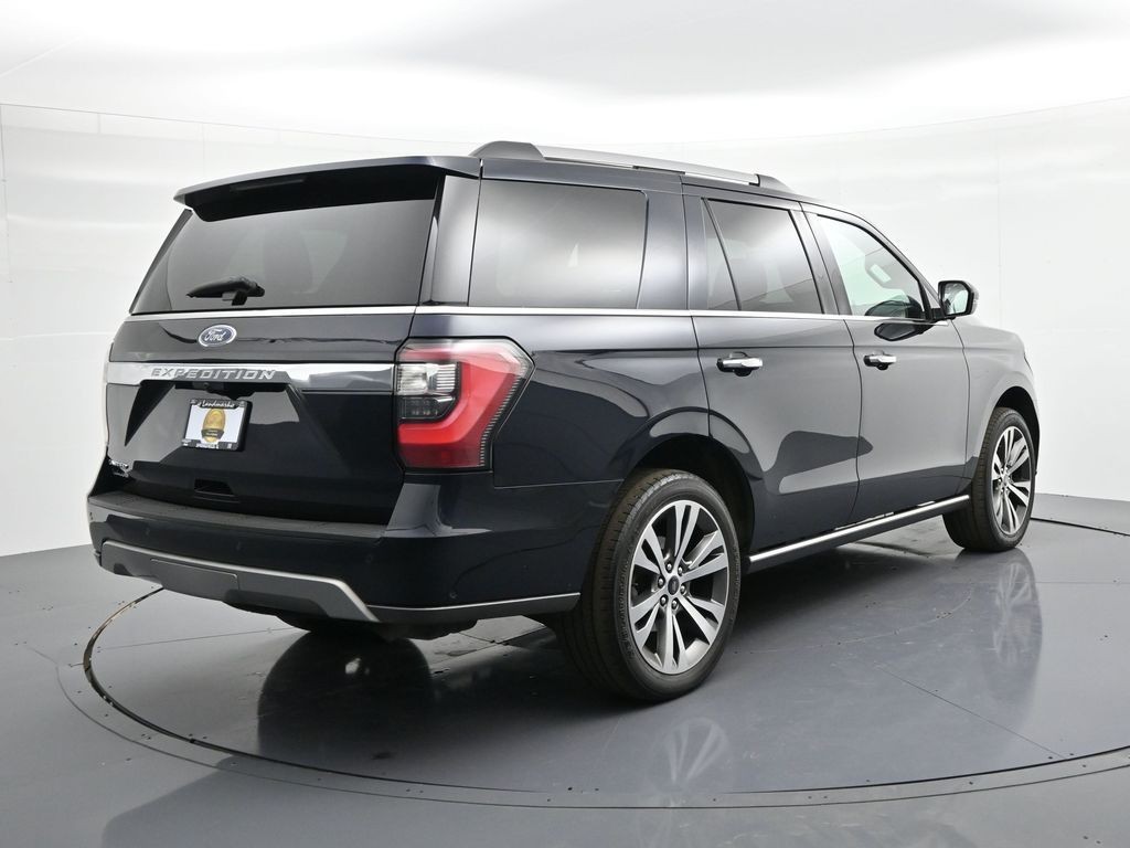 Ford Expedition Vehicle Full-screen Gallery Image 6