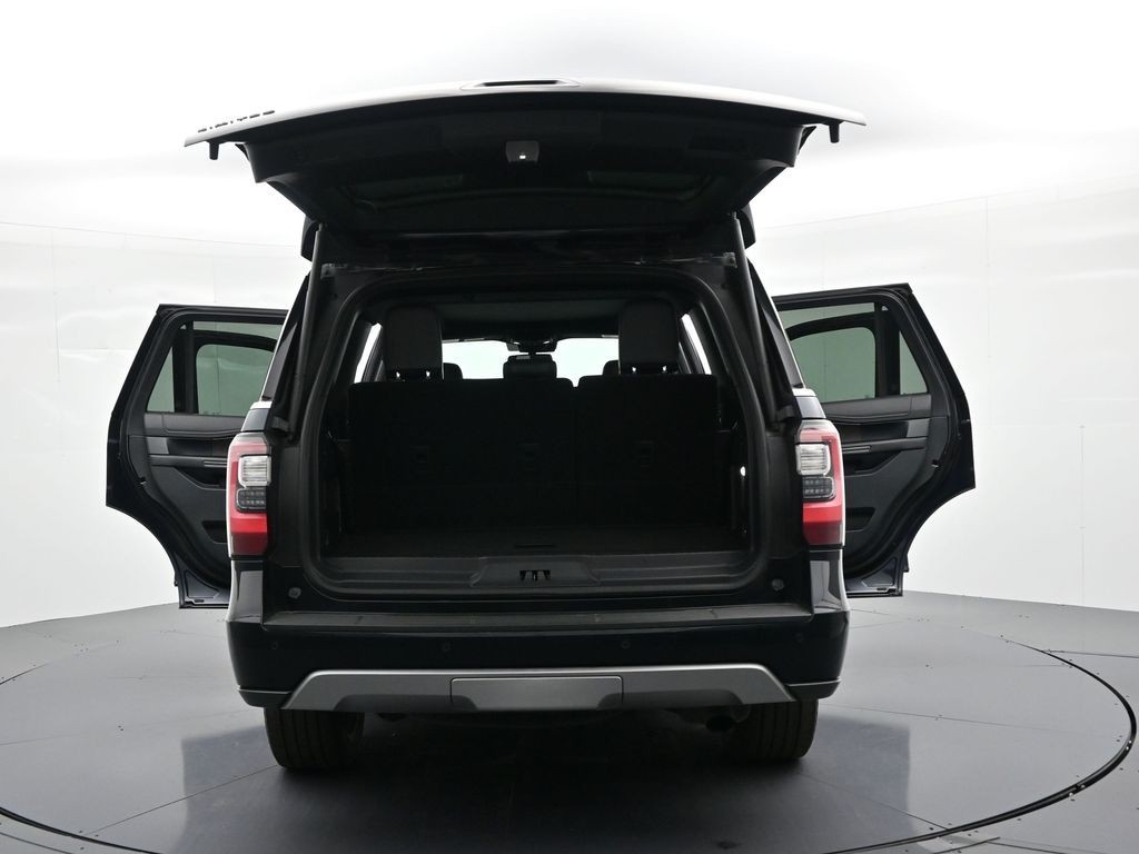 Ford Expedition Vehicle Full-screen Gallery Image 41