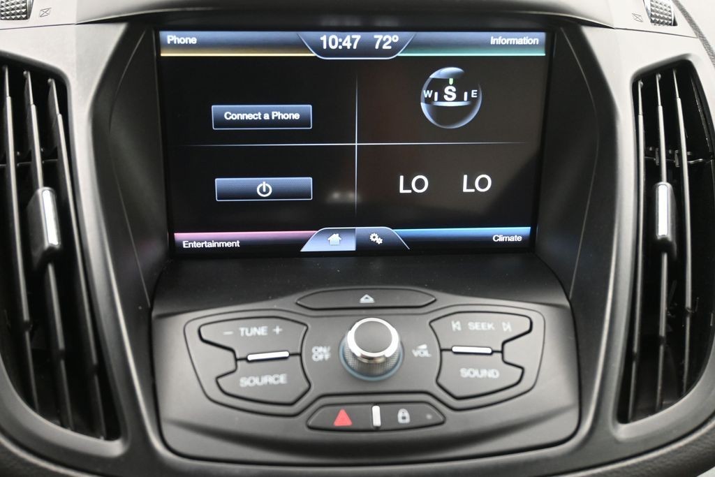 Ford Escape Vehicle Full-screen Gallery Image 11