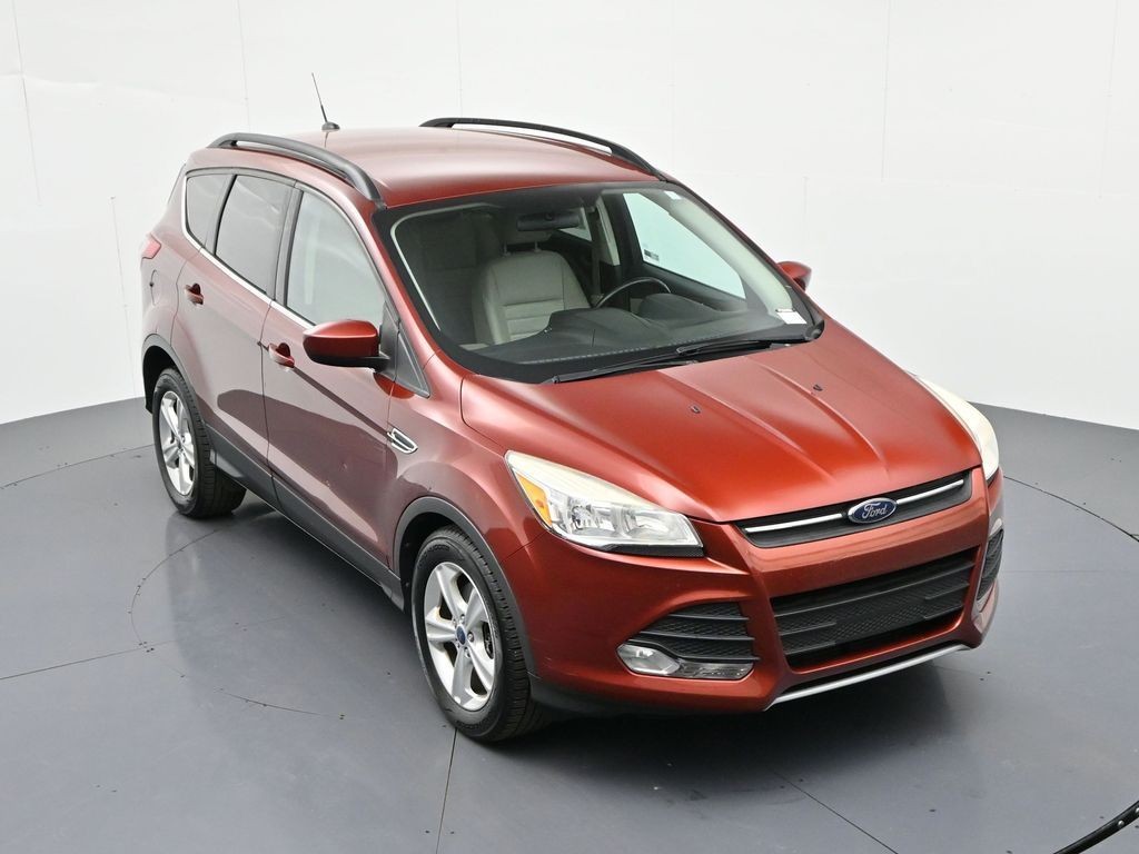 Ford Escape Vehicle Full-screen Gallery Image 22