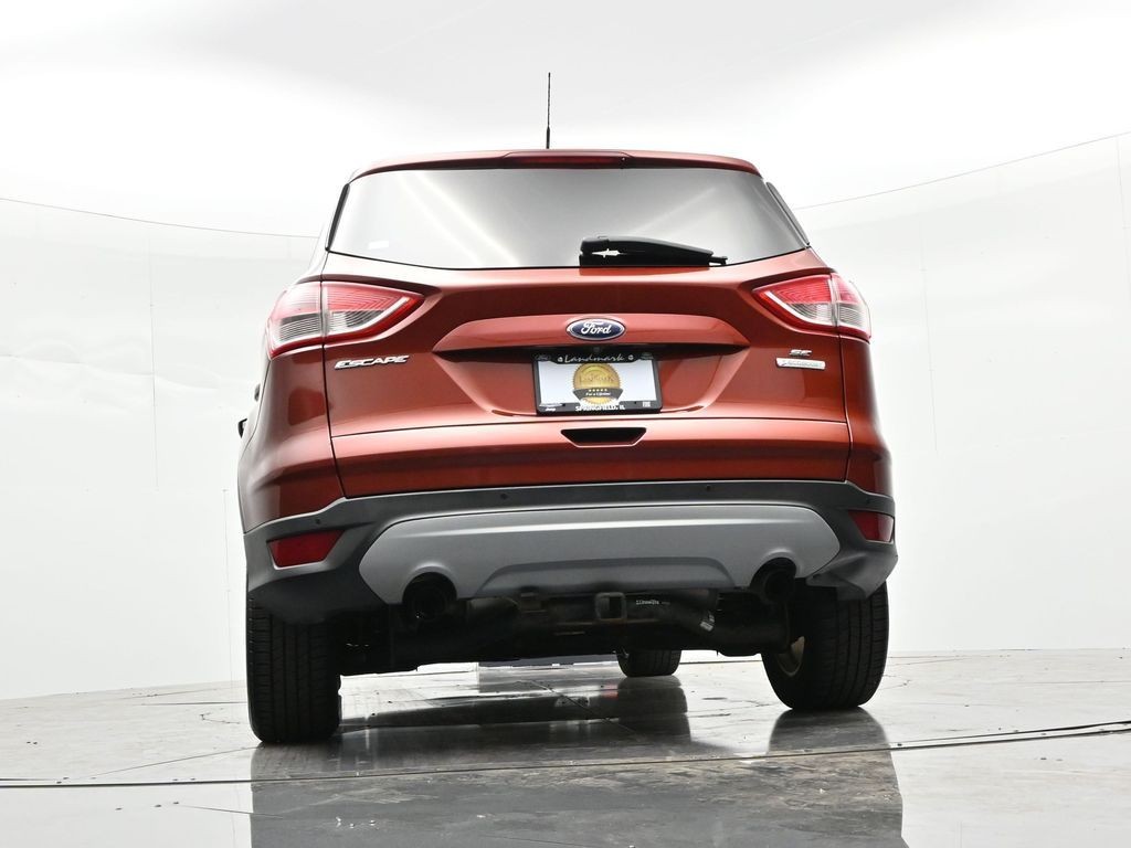 Ford Escape Vehicle Full-screen Gallery Image 27