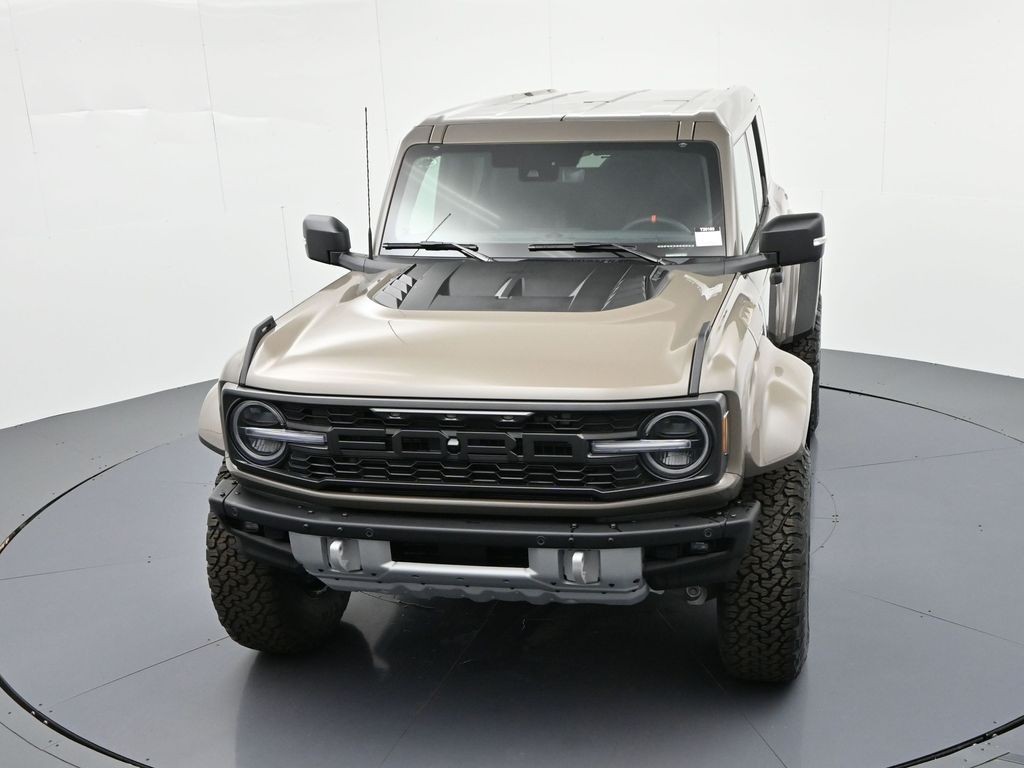 Ford Bronco Vehicle Full-screen Gallery Image 27