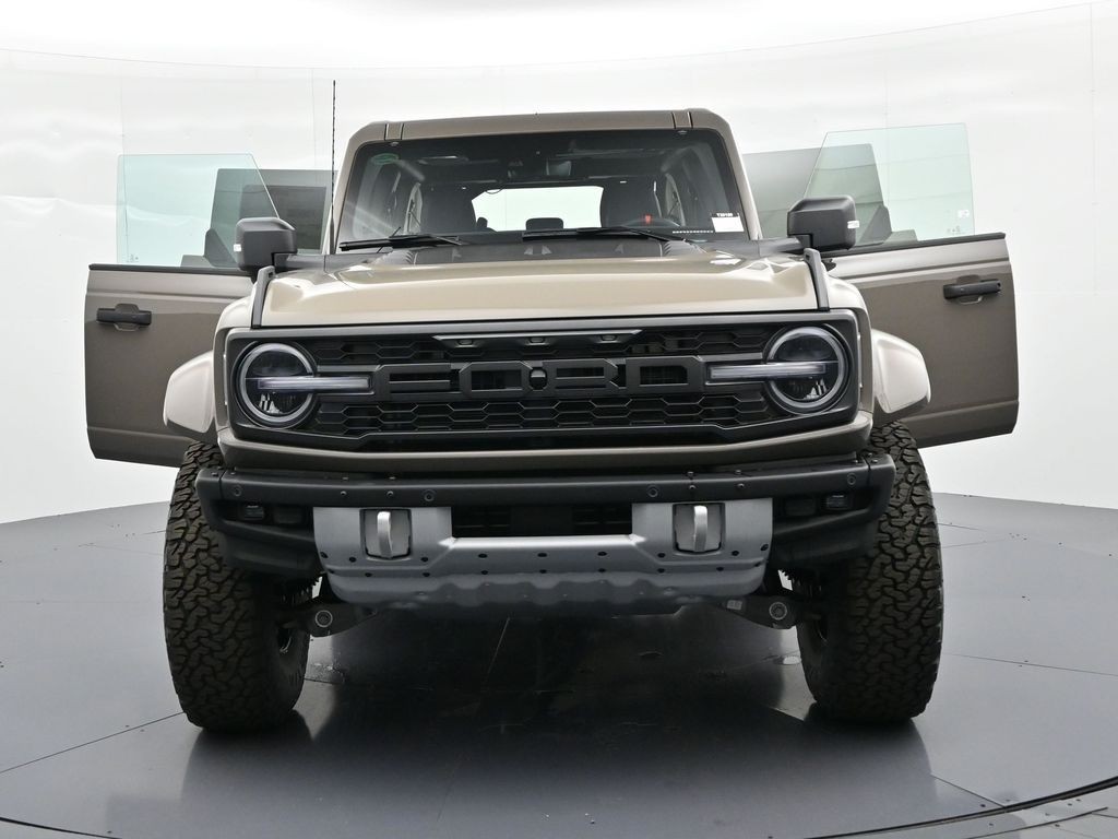 Ford Bronco Vehicle Full-screen Gallery Image 34