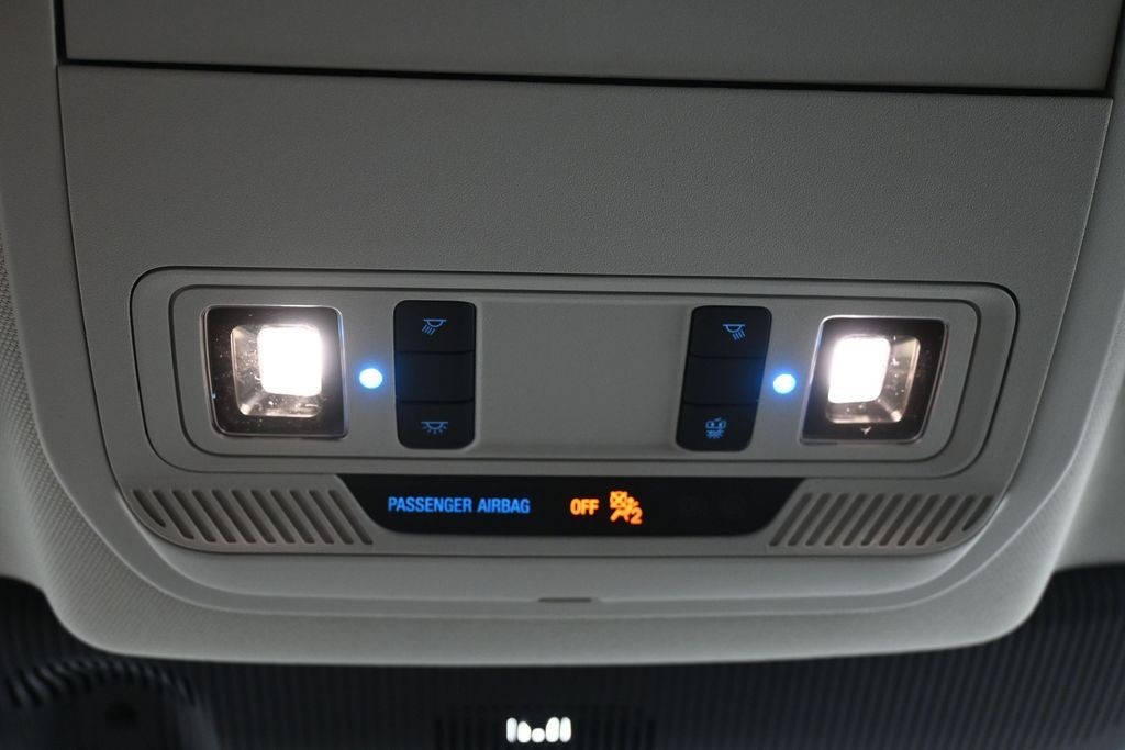 Ford Explorer Vehicle Full-screen Gallery Image 23