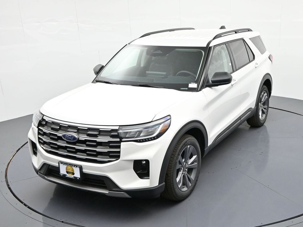 Ford Explorer Vehicle Full-screen Gallery Image 28