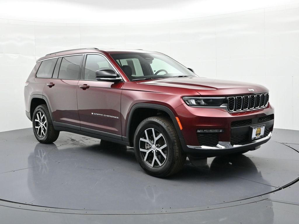 Jeep Grand Cherokee L Vehicle Full-screen Gallery Image 04