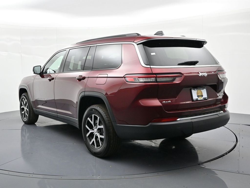 Jeep Grand Cherokee L Vehicle Full-screen Gallery Image 08