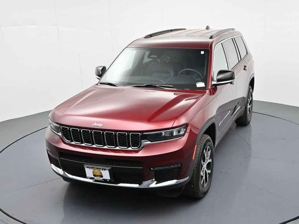 Jeep Grand Cherokee L Vehicle Full-screen Gallery Image 28