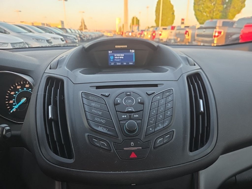 Ford Escape Vehicle Full-screen Gallery Image 13