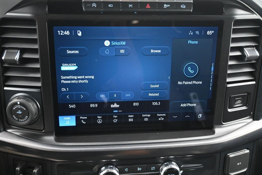 Ford F-150 Vehicle Full-screen Gallery Image 11