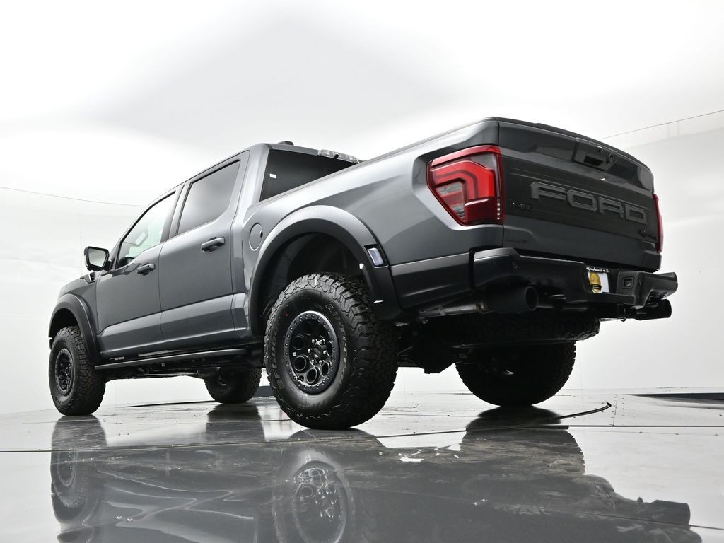 Ford F-150 Vehicle Full-screen Gallery Image 29