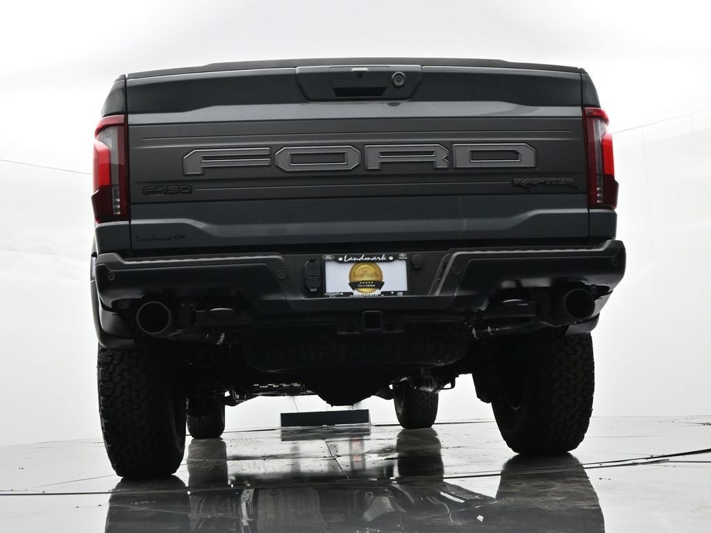 Ford F-150 Vehicle Full-screen Gallery Image 30