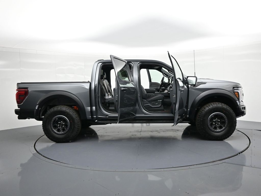 Ford F-150 Vehicle Full-screen Gallery Image 33