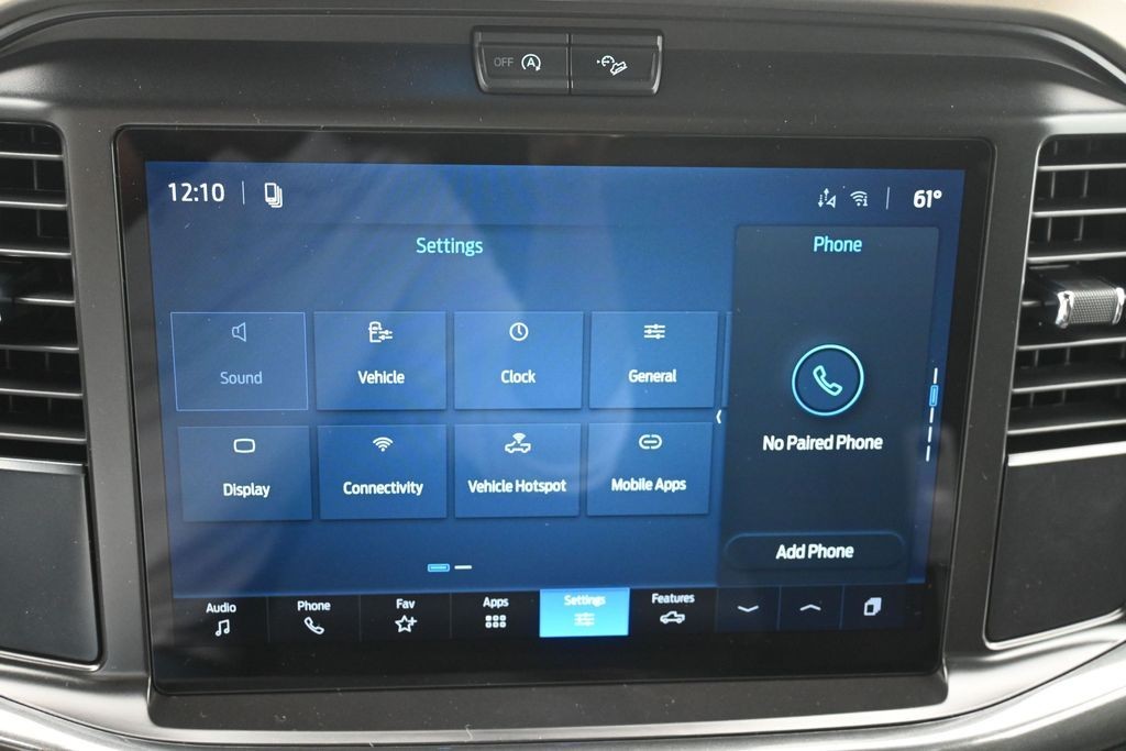 Ford F-150 Vehicle Full-screen Gallery Image 11