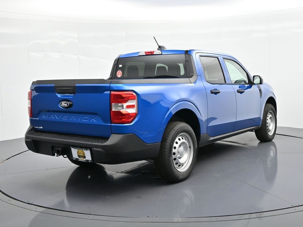 Ford Maverick Vehicle Full-screen Gallery Image 6