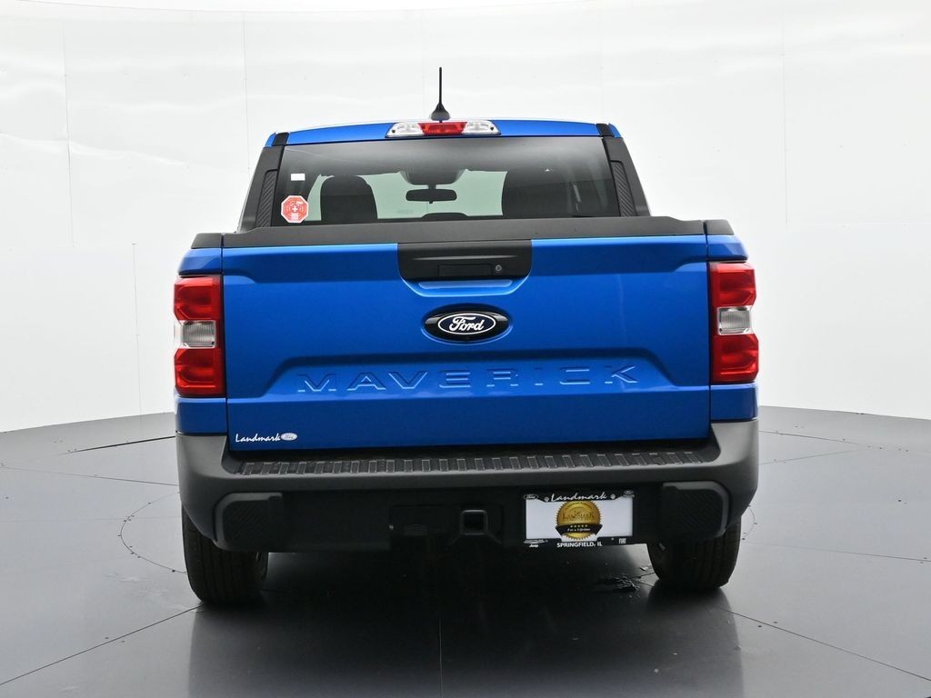 Ford Maverick Vehicle Full-screen Gallery Image 7