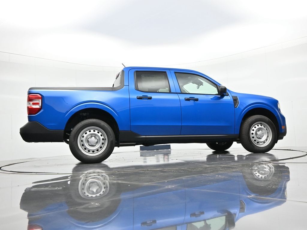 Ford Maverick Vehicle Full-screen Gallery Image 28