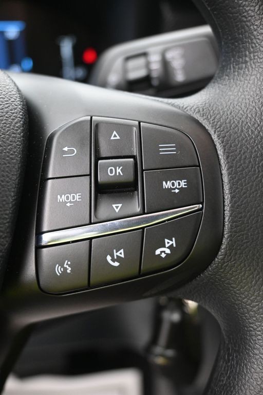 Ford Maverick Vehicle Full-screen Gallery Image 15