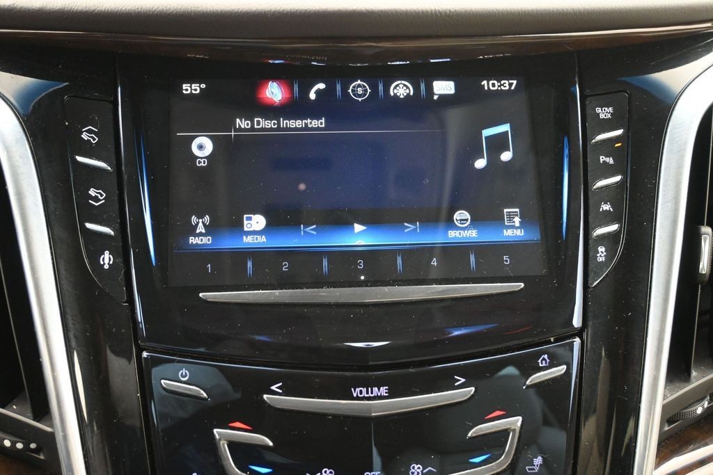 Cadillac Escalade Vehicle Full-screen Gallery Image 11