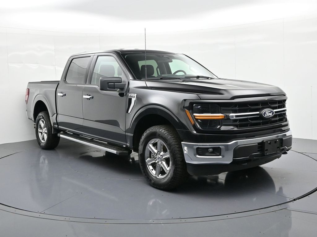 Ford F-150 Vehicle Full-screen Gallery Image 4