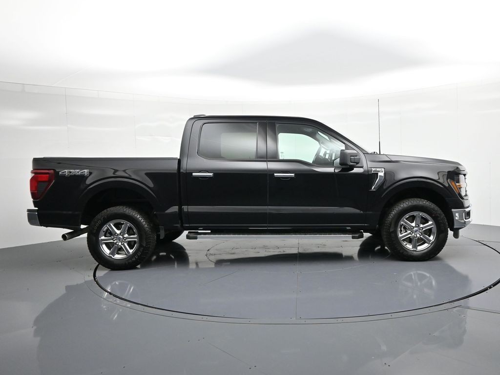 Ford F-150 Vehicle Full-screen Gallery Image 5