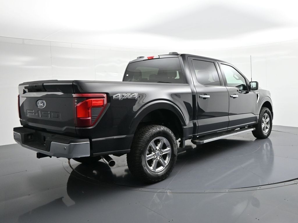 Ford F-150 Vehicle Full-screen Gallery Image 6