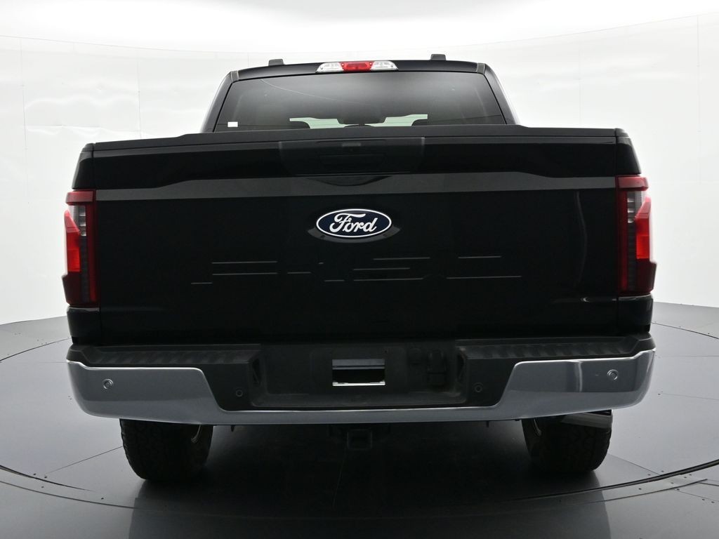 Ford F-150 Vehicle Full-screen Gallery Image 7