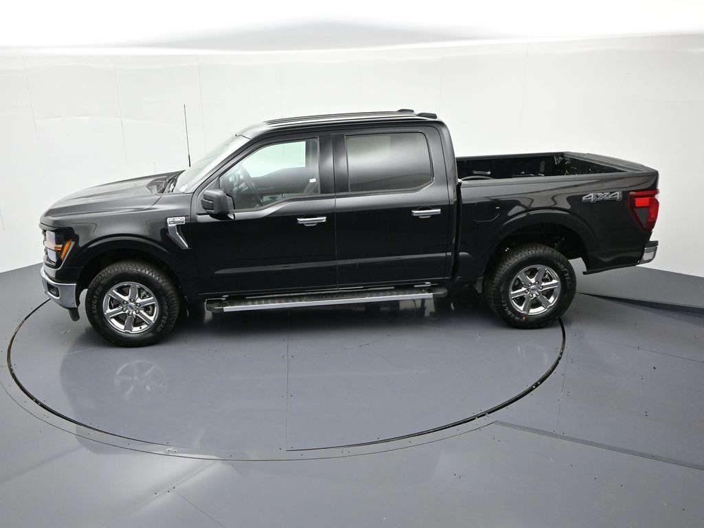 Ford F-150 Vehicle Full-screen Gallery Image 25