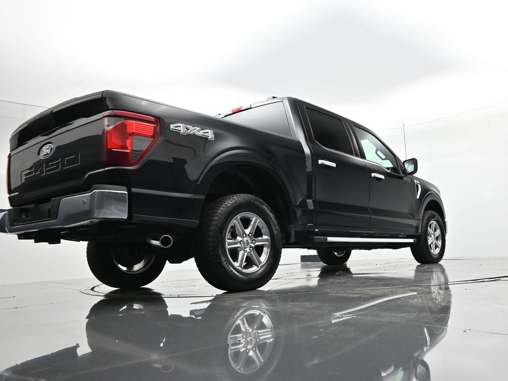 Ford F-150 Vehicle Full-screen Gallery Image 28