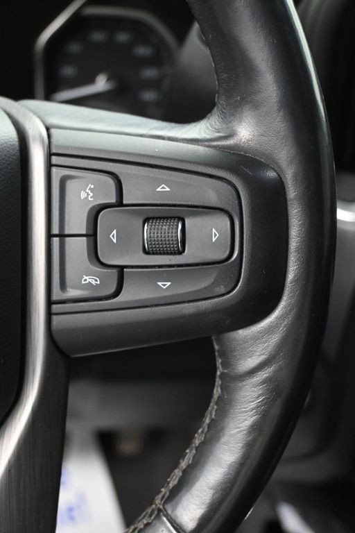 GMC Sierra 1500 Vehicle Full-screen Gallery Image 19