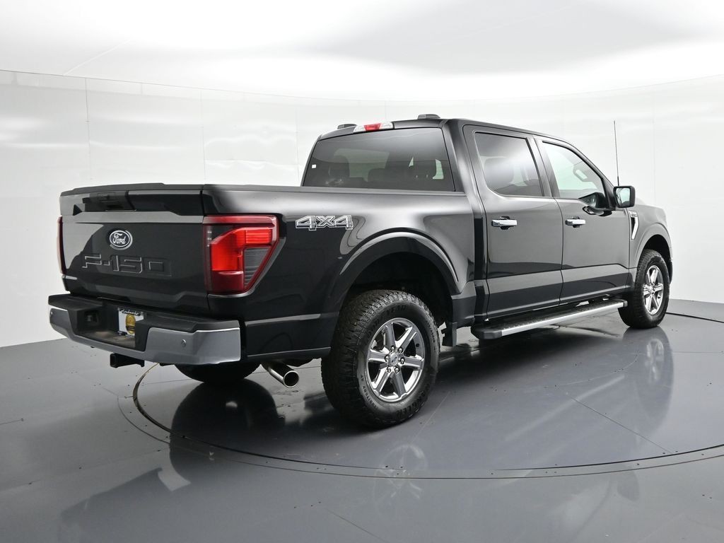 Ford F-150 Vehicle Full-screen Gallery Image 6