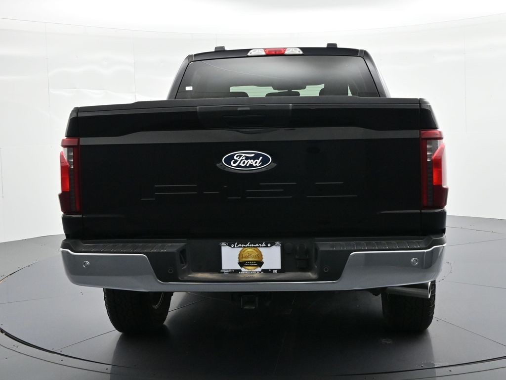 Ford F-150 Vehicle Full-screen Gallery Image 7