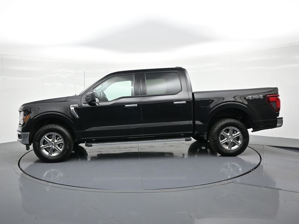Ford F-150 Vehicle Full-screen Gallery Image 9