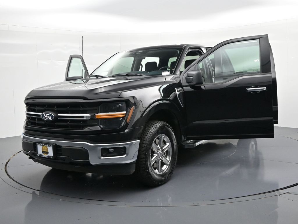 Ford F-150 Vehicle Full-screen Gallery Image 31