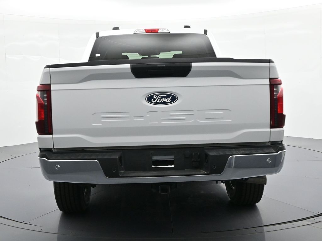 Ford F-150 Vehicle Full-screen Gallery Image 7