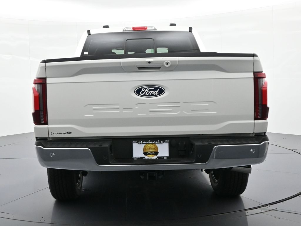 Ford F-150 Vehicle Full-screen Gallery Image 3