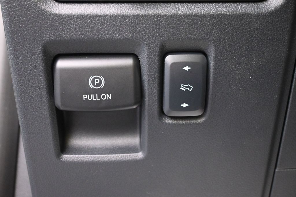 Ford F-150 Vehicle Full-screen Gallery Image 22