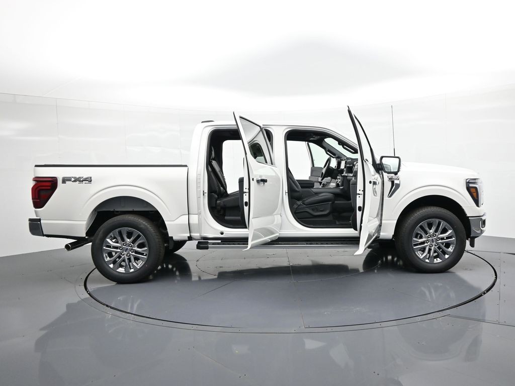 Ford F-150 Vehicle Full-screen Gallery Image 34
