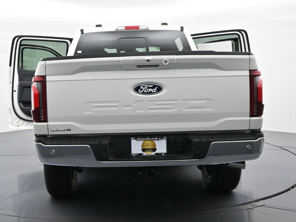 Ford F-150 Vehicle Full-screen Gallery Image 37