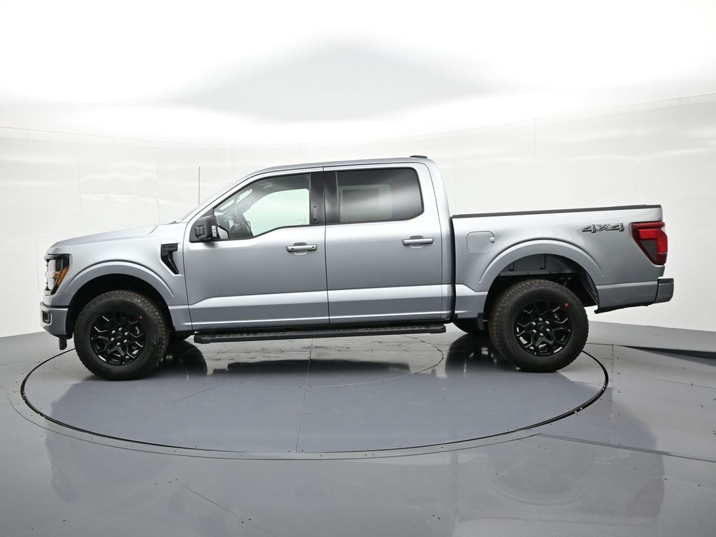 Ford F-150 Vehicle Full-screen Gallery Image 9