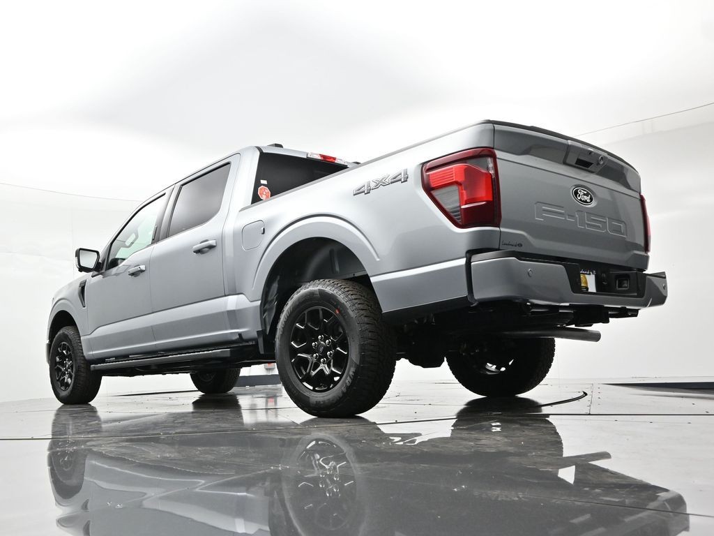 Ford F-150 Vehicle Full-screen Gallery Image 29